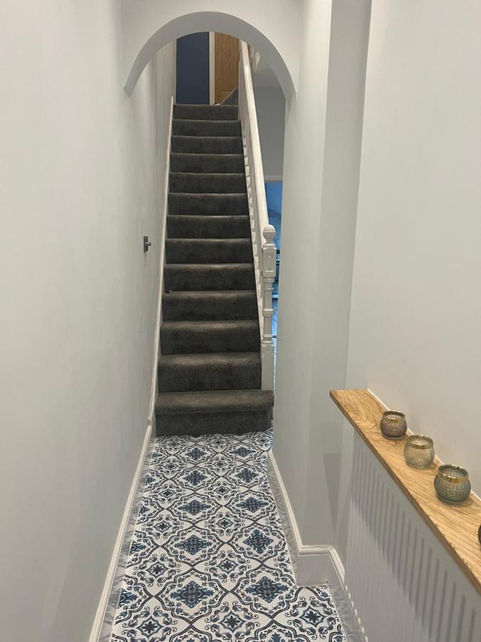 Luxury 2 Bed Apartment Great Location Stoke-on-Trent Zewnętrze zdjęcie