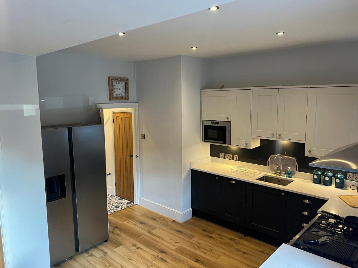Luxury 2 Bed Apartment Great Location Stoke-on-Trent Zewnętrze zdjęcie