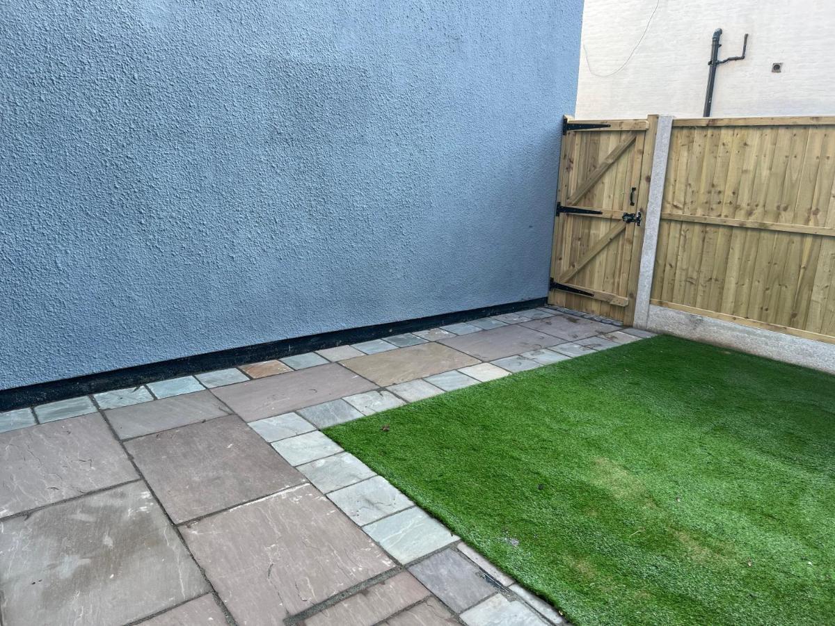 Luxury 2 Bed Apartment Great Location Stoke-on-Trent Zewnętrze zdjęcie