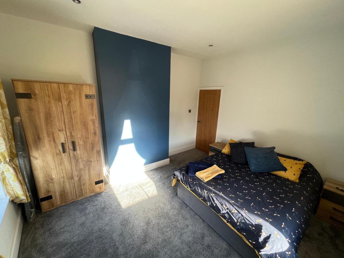 Luxury 2 Bed Apartment Great Location Stoke-on-Trent Zewnętrze zdjęcie