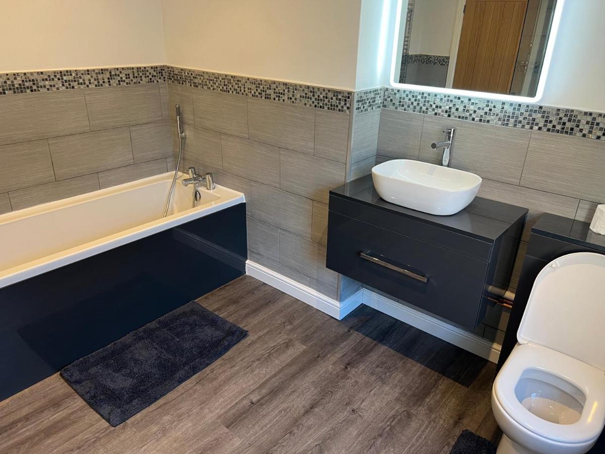 Luxury 2 Bed Apartment Great Location Stoke-on-Trent Zewnętrze zdjęcie