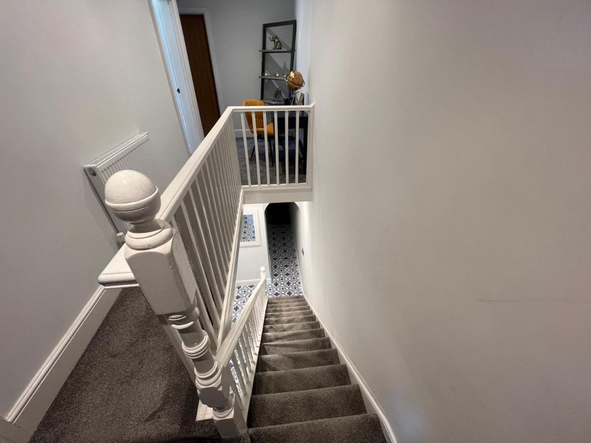 Luxury 2 Bed Apartment Great Location Stoke-on-Trent Zewnętrze zdjęcie