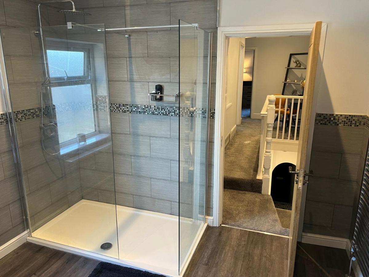 Luxury 2 Bed Apartment Great Location Stoke-on-Trent Zewnętrze zdjęcie