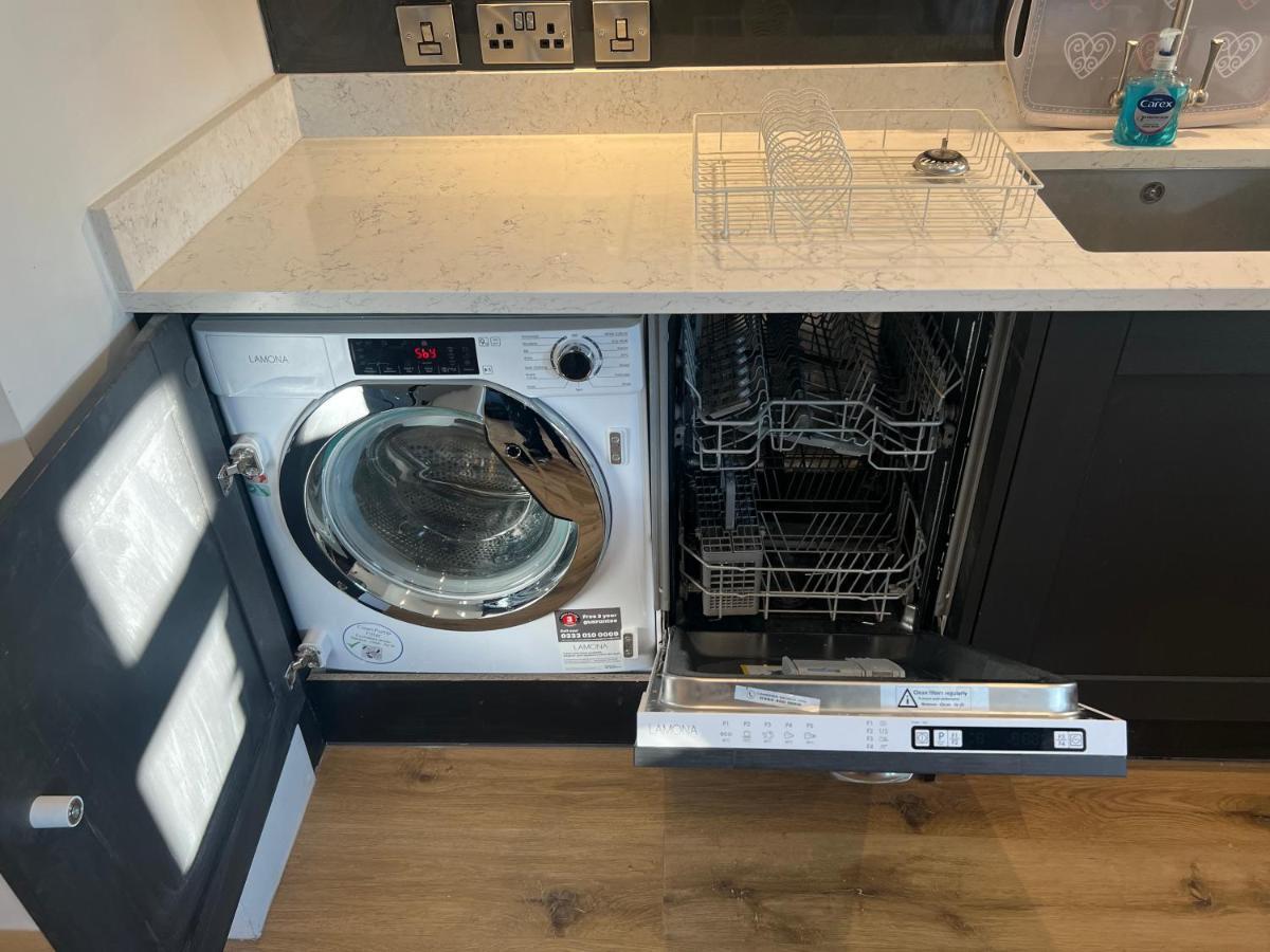 Luxury 2 Bed Apartment Great Location Stoke-on-Trent Zewnętrze zdjęcie